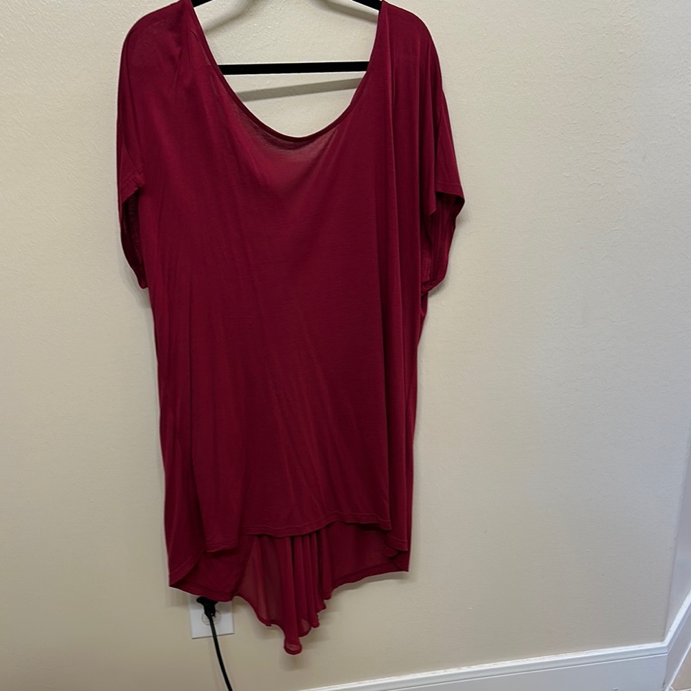 Torrid size 3 Elegant Red Women's Top